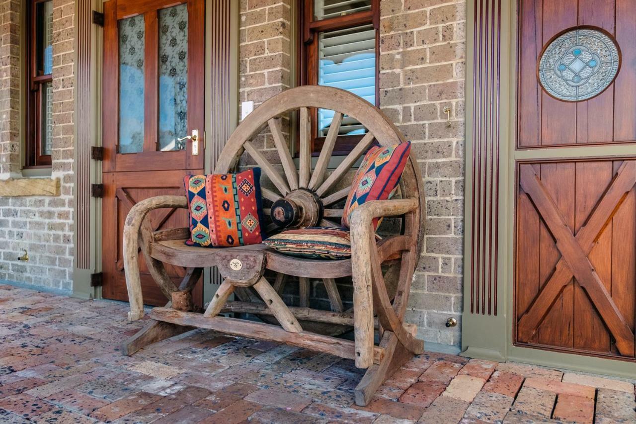 Old Bank Boutique Hotel Mittagong Eksteriør bilde
